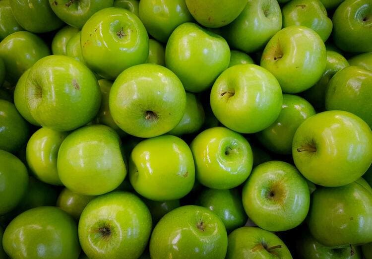 السعرات الحرارية في التفاحة الخضراء